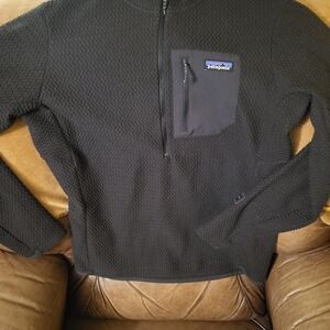 Patagonia R1 Air 1/4 Zip Black Fleece